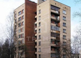 Продается 2-ком. квартира, 48.4 м2, Санкт-Петербург, метро Политехническая, проспект Раевского, 12