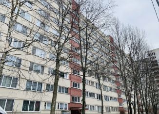 3-комнатная квартира на продажу, 59.8 м2, Санкт-Петербург, проспект Просвещения, 14к2, метро Озерки