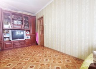 Продается 1-ком. квартира, 34 м2, Невинномысск, улица Фрунзе, 1