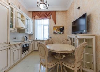 Сдам 5-комнатную квартиру, 200 м2, Москва, Сретенский бульвар, 6/1с1, метро Сретенский бульвар