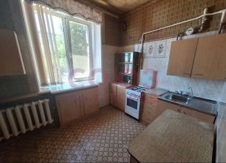 Трехкомнатная квартира в аренду, 70 м2, Волгоград, улица Аллея Героев, 2