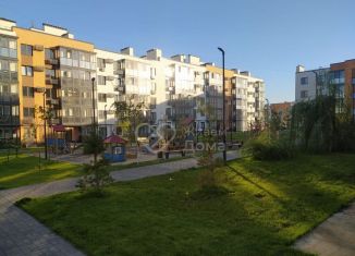 Продажа 1-ком. квартиры, 38 м2, Волгоград, улица Иссы Плиева, 6