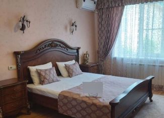 Сдаю 2-ком. квартиру, 56 м2, Анапа, Заводская улица, 24А