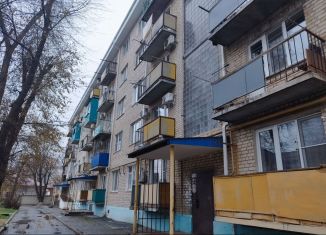 Продаю двухкомнатную квартиру, 69 м2, Элиста, улица Ю. Клыкова, 20