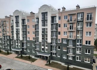 Продам 2-ком. квартиру, 57.2 м2, Пионерский, улица Гептнера, 21