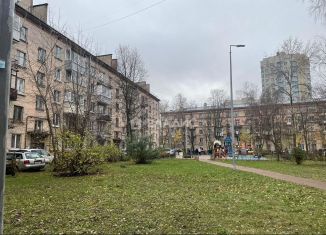 Сдам в аренду двухкомнатную квартиру, 44.5 м2, Санкт-Петербург, улица Бабушкина, 131к3, метро Ломоносовская