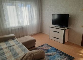 Сдаю в аренду 1-ком. квартиру, 34 м2, Чапаевск, улица Ватутина, 4