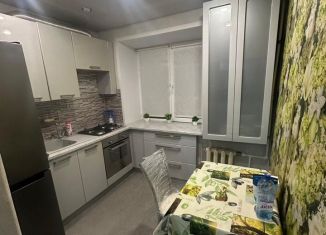 Сдам пятикомнатную квартиру, 45 м2, Татарстан, Комсомольская улица, 4