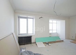 Продается 3-комнатная квартира, 130 м2, Омск, улица Тютчева, 2