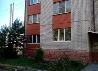 Продается трехкомнатная квартира, 126 м2, Чудово, улица Радищева, 5