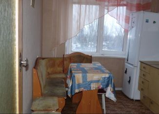 Сдам в аренду 4-комнатную квартиру, 68 м2, Белгородская область, улица Космонавтов, 7