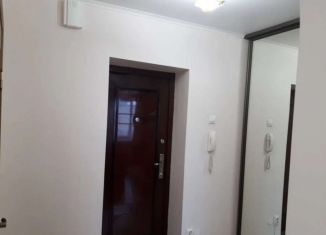 Сдам 1-комнатную квартиру, 39 м2, Волгоградская область, Оломоуцкая улица, 68