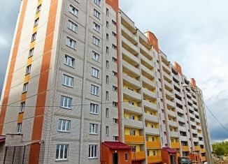 Продам 3-ком. квартиру, 87.3 м2, деревня Новосельцы, Юбилейная улица, 17