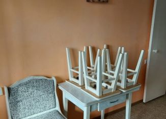 Сдам 1-ком. квартиру, 42 м2, Сызрань, 1-я Завокзальная улица, 2А