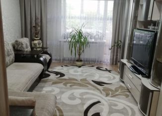 Продается 3-комнатная квартира, 64 м2, Новозыбков, улица Гоголя, 15