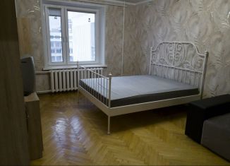 Сдается однокомнатная квартира, 40 м2, Москва, улица Большая Полянка, 28к1, метро Полянка