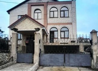 Дом на продажу, 373 м2, Армянск, улица Воинов-Интернационалистов, 24