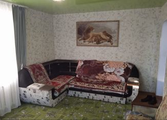 Продается двухкомнатная квартира, 50.1 м2, село Киргиз-Мияки, улица Гагарина, 5