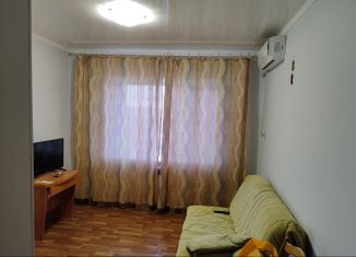 Квартира в аренду студия, 35 м2, Астрахань, Боевая улица, 126к3, Советский район
