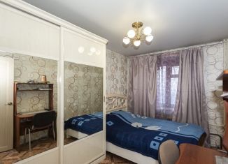 Продам 3-ком. квартиру, 65 м2, Новокузнецк, улица Екимова, 12