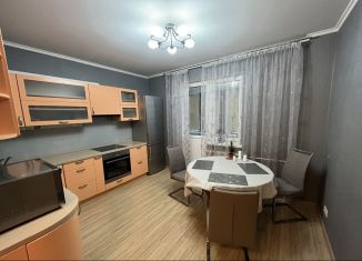 Сдается двухкомнатная квартира, 61.2 м2, Москва, Тарутинская улица, 4к1, станция Славянский бульвар