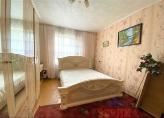 Четырехкомнатная квартира на продажу, 76 м2, Крымск, улица Рядновой, 5