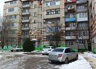 Продается 3-ком. квартира, 60 м2, Элиста, 6-й микрорайон