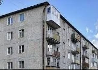 Сдам трехкомнатную квартиру, 63 м2, Киселёвск, улица Багратиона, 41