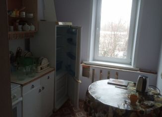 Сдам трехкомнатную квартиру, 52.5 м2, Курчатов, Ленинградская улица, 37