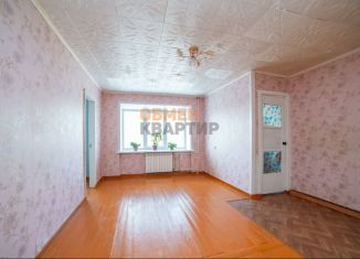 Продается двухкомнатная квартира, 42.6 м2, Екатеринбург, улица Патриса Лумумбы, 52, улица Патриса Лумумбы