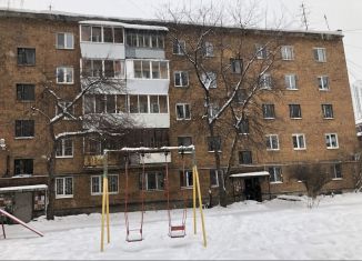 Сдается четырехкомнатная квартира, 64 м2, Екатеринбург, улица Электриков