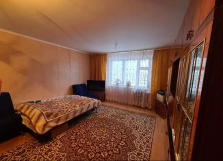 Продаю 2-комнатную квартиру, 56 м2, Новочебоксарск, Восточная улица, 28к1