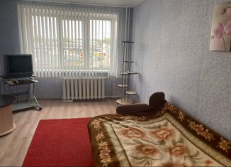 Сдаю в аренду комнату, 18 м2, Тольятти, улица Победы, 17