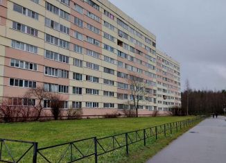 Продажа многокомнатной квартиры, 32.2 м2, Санкт-Петербург, улица Победы, 36к1