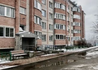 Продается 2-ком. квартира, 56 м2, Кировская область, улица МОПРа, 14Б