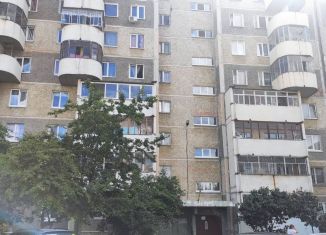 Сдача в аренду 2-ком. квартиры, 48 м2, Екатеринбург, улица Крестинского, 27