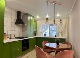 Продам 3-комнатную квартиру, 77 м2, Ставрополь, улица Доваторцев, 90А, Промышленный район