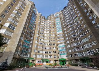 Продажа 4-комнатной квартиры, 135.3 м2, Москва, улица Островитянова, 4