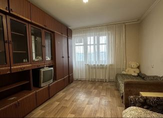 Сдаю 2-ком. квартиру, 60 м2, Татарстан, улица Рихарда Зорге, 77