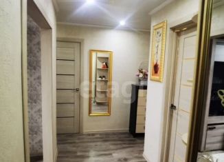 Продам трехкомнатную квартиру, 57 м2, Елец, Городская улица, 186