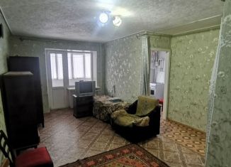 Продается однокомнатная квартира, 32.7 м2, Гуково, улица Карла Маркса, 73