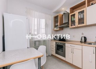 Трехкомнатная квартира на продажу, 53.3 м2, Новосибирск, Советская улица, 54, метро Сибирская