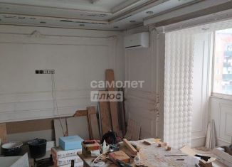 Продам 4-ком. квартиру, 88.6 м2, Грозный, улица Л.Е. Цеповой, 125