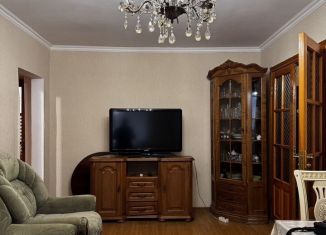 Продается 3-ком. квартира, 65 м2, Каспийск, улица Хизроева, 21