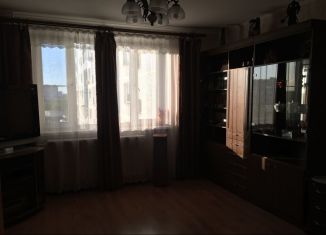 Трехкомнатная квартира в аренду, 65 м2, Лобня, улица Некрасова, 9