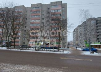 Продается 2-ком. квартира, 50 м2, Ярославская область, улица Строителей, 36