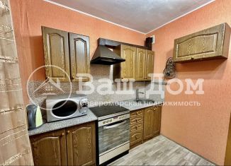 Продается 2-ком. квартира, 55.4 м2, Мурманская область, улица Вице-адмирала Падорина, 10