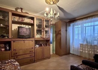 Продажа 2-комнатной квартиры, 41.5 м2, Златоуст, проспект имени Ю.А. Гагарина, 3-я линия, 7