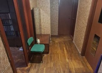 Сдаю двухкомнатную квартиру, 49 м2, Курск, улица Радищева, 80