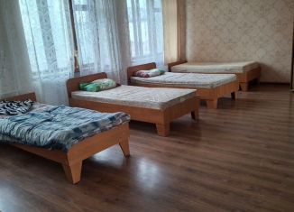 Сдаю в аренду дом, 300 м2, Крым, улица Труда